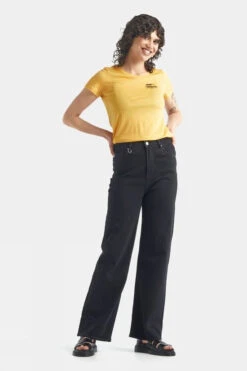 Icebreaker Womens Tech Lite The Good Life Low Crewe Top -Craghop Clothing Shop a4816398 2424 s