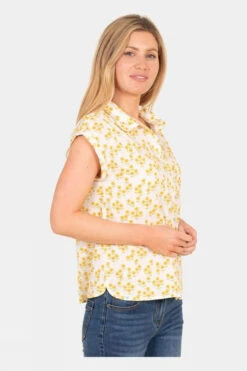 Brakeburn Womens Garden Flowers Shirt