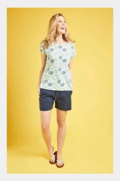 Weird Fish Womens Paw Paw Organic Printed Jersey Tee -Craghop Clothing Shop b11bac0267 4040 e