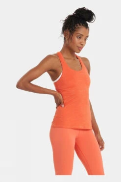 Vuori Womens Lux Performance Tank -Craghop Clothing Shop b11bad0082 3434 n