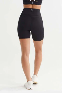 Lilybod Womens Willow Pocket Cycling Shorts -Craghop Clothing Shop c11caa0134 7070 d